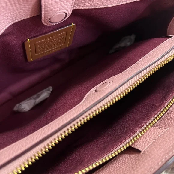 COACH Savannah Carryall - Picture 10 of 11